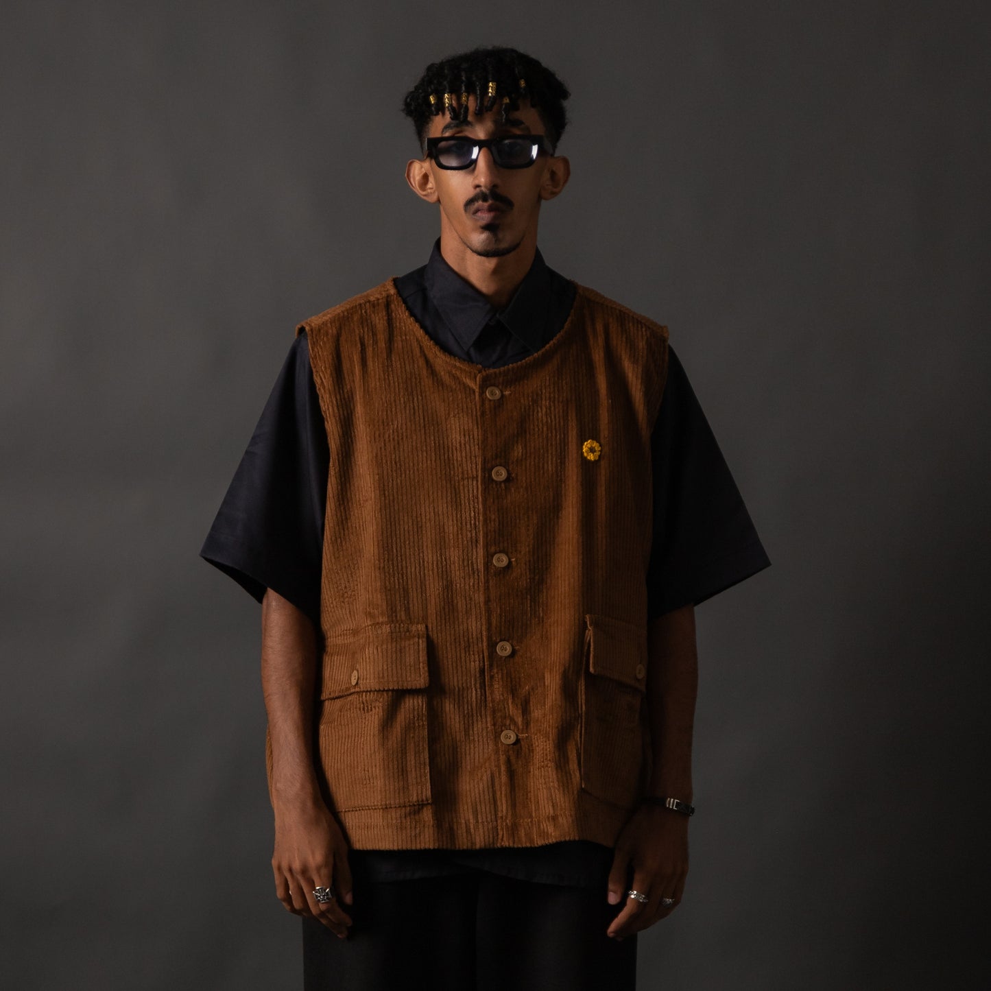 DEMUSAN VEST CORDUROY BROWN TNOI