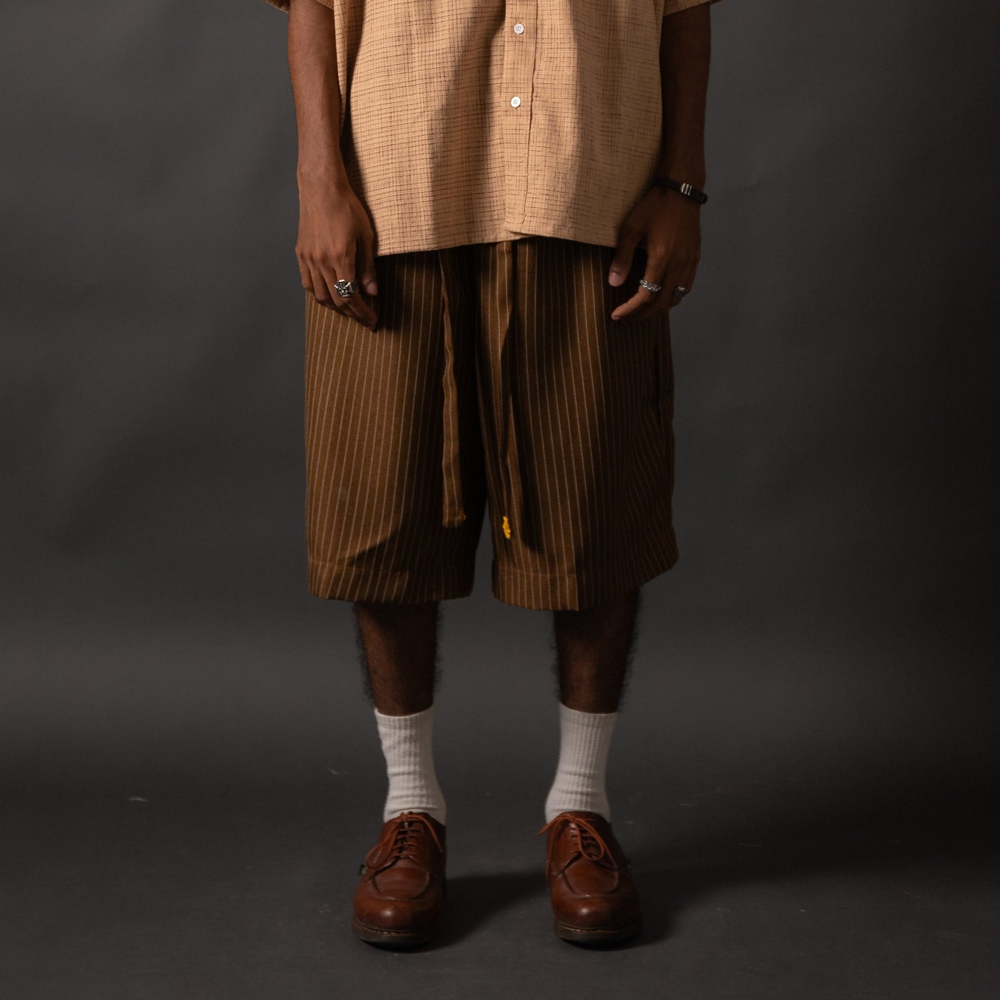 TORORU SHORTS SEMI WOOL STRIPES BROWN TNOI