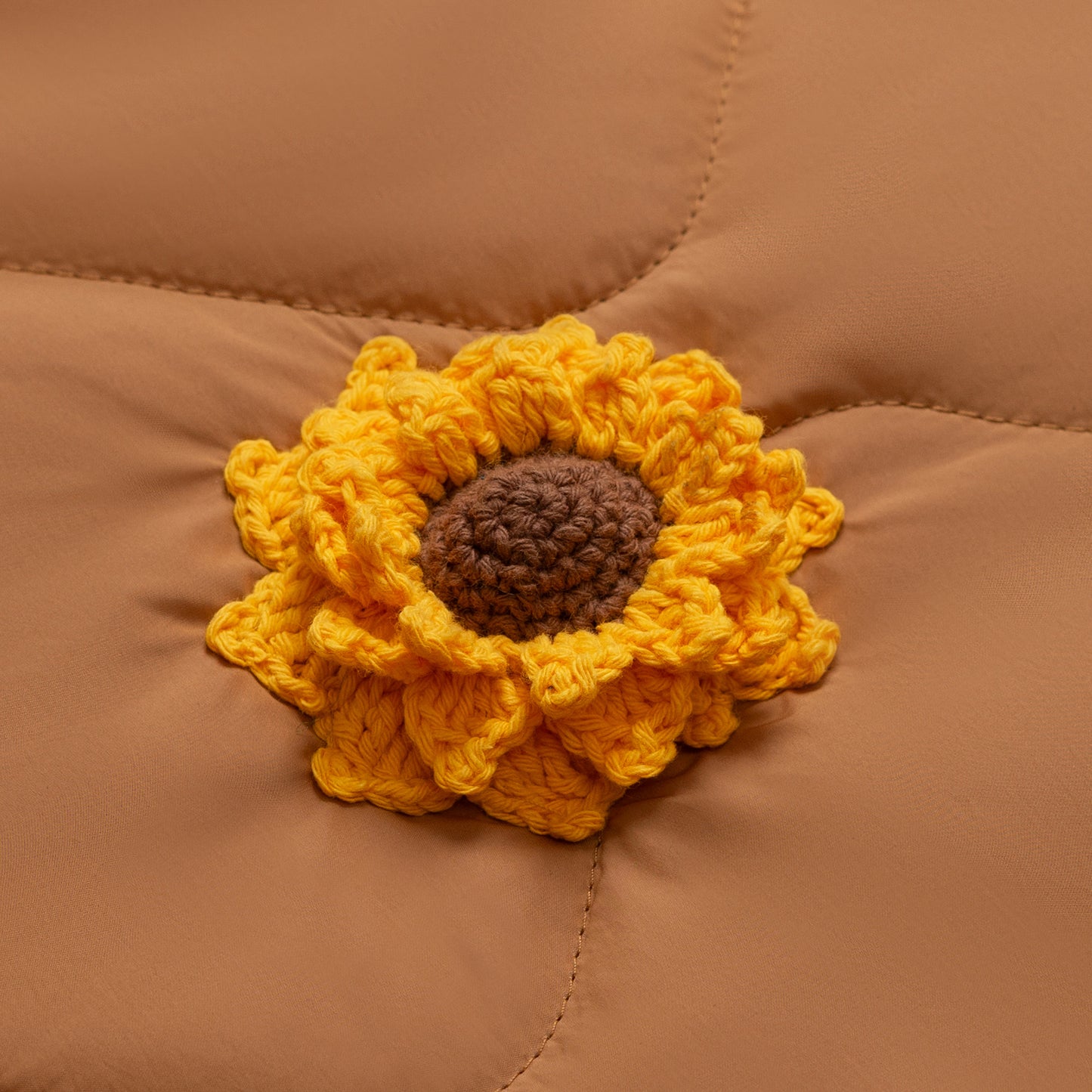 LIGHT BROWN QUILT PULLOVER
