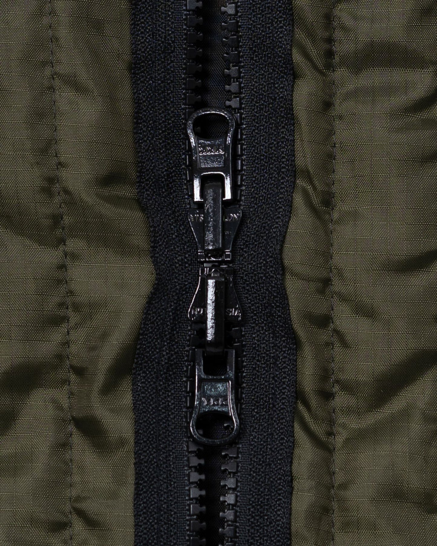 QUILT LINER OLIVE TNOI‎