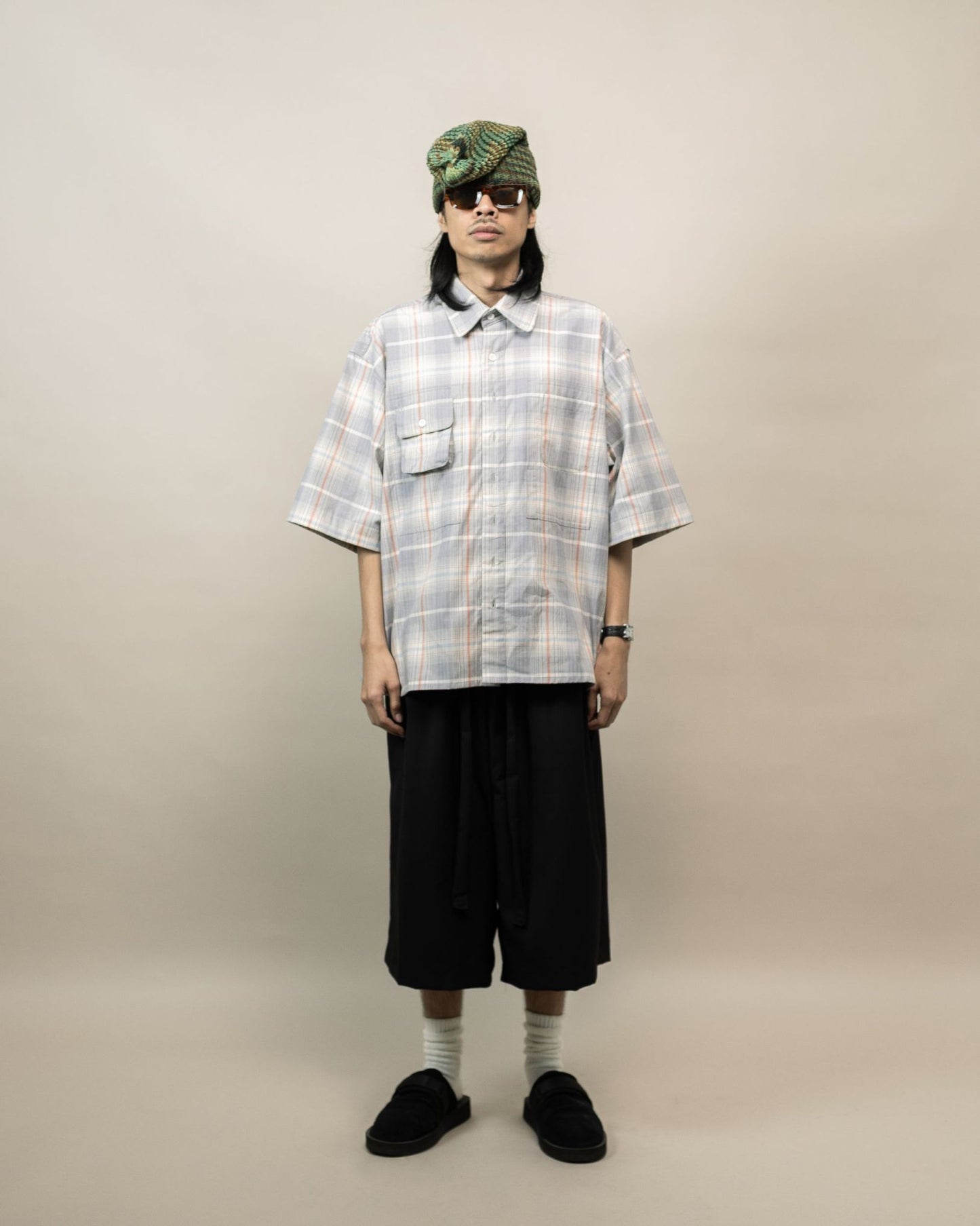 TORORU SHORTS SEMI WOOL BLACK