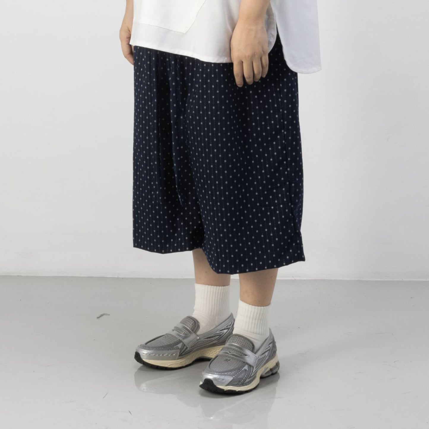 TORORU SHORTS SEMI WOOL KASURI PATTERN