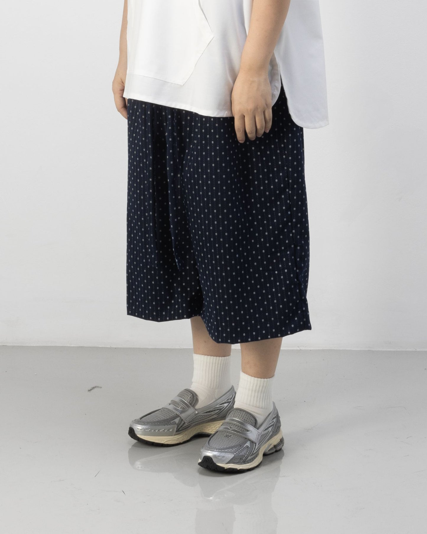 TORORU SHORTS SEMI WOOL KASURI PATTERN