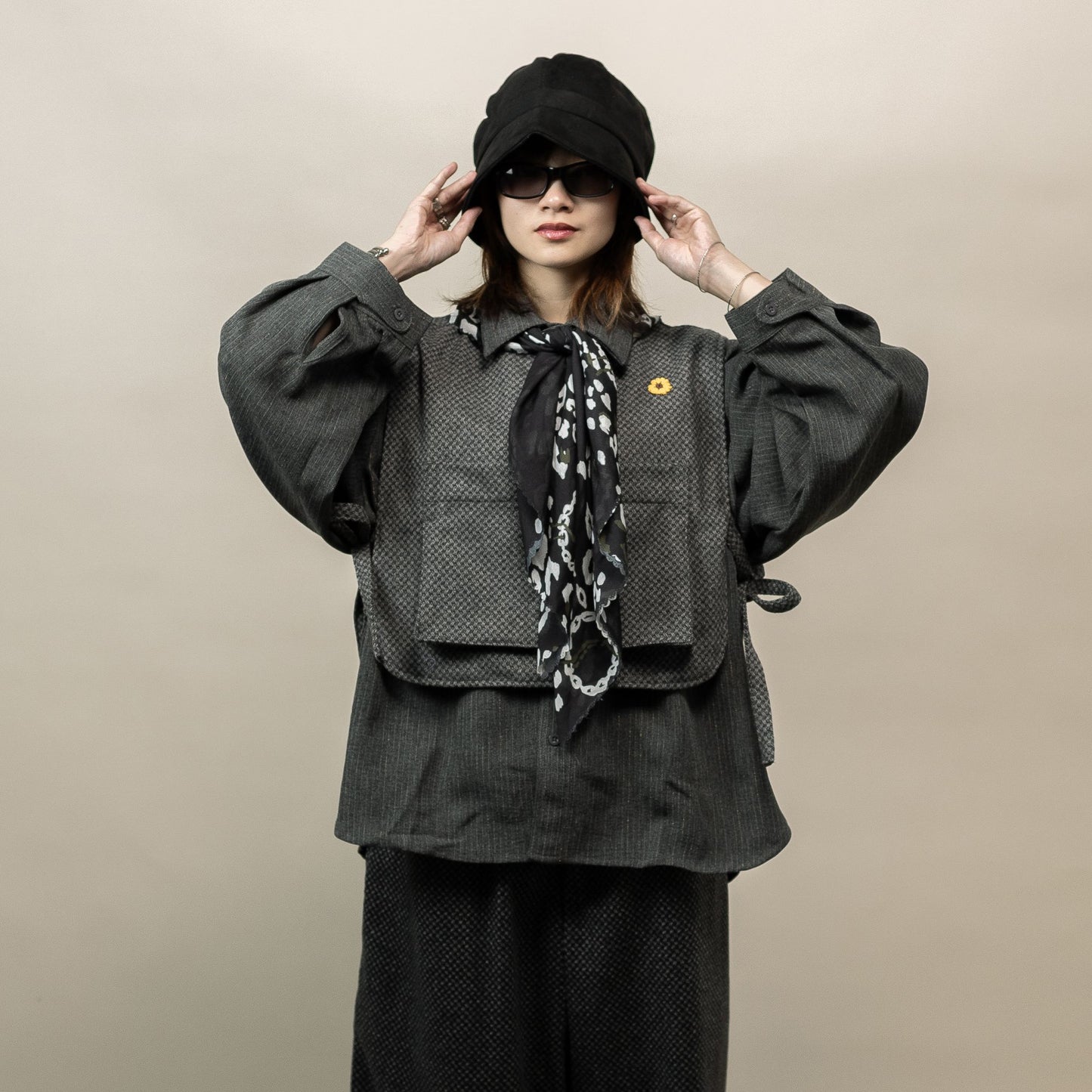 FOSHO VEST SEMI WOOL PATTERN GRAY