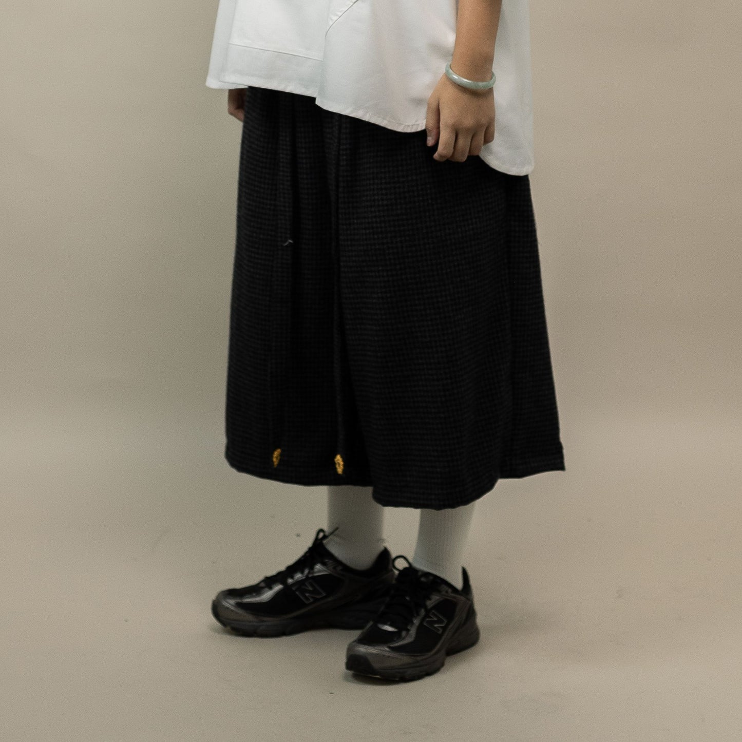 TORORU SHORTS SEMI WOOL PATTERN GRAY